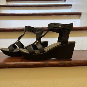 Naot, wedge-heeled sandal, size 8.5